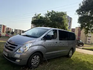 Hyundai Starex 2016 Silver