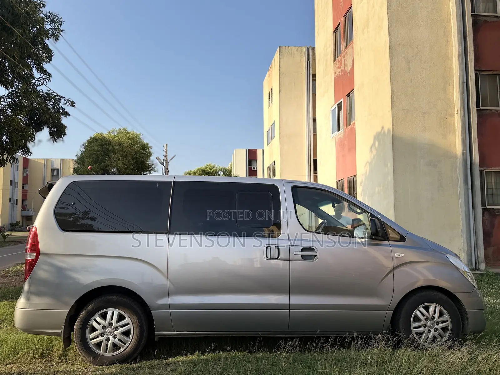 Hyundai Starex 2016 Silver