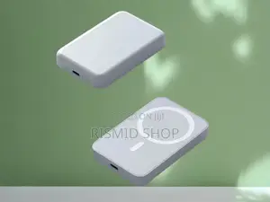 iPhone Magnetic Snap-on Portable Power Battery Bank