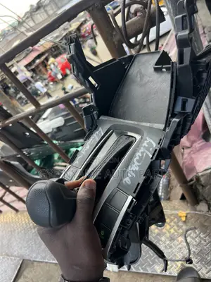 Honda Civic 2016 / 2012 Gear Selector or Gear Shift
