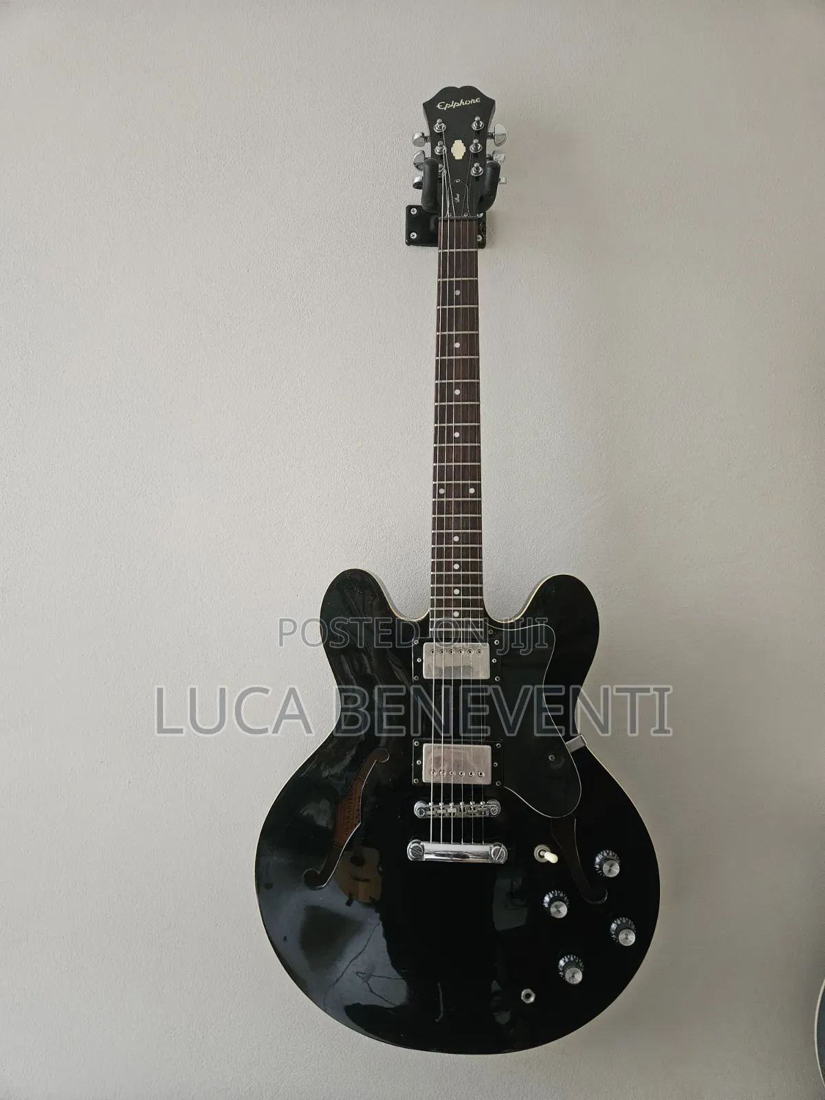 Epiphone the Dot