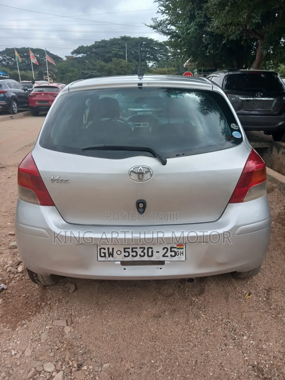 Toyota Vitz 1.3 FWD 3dr 2010 Silver