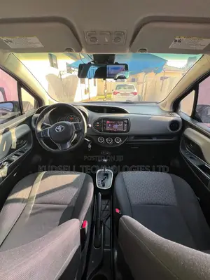 Toyota Yaris 2017 Gray