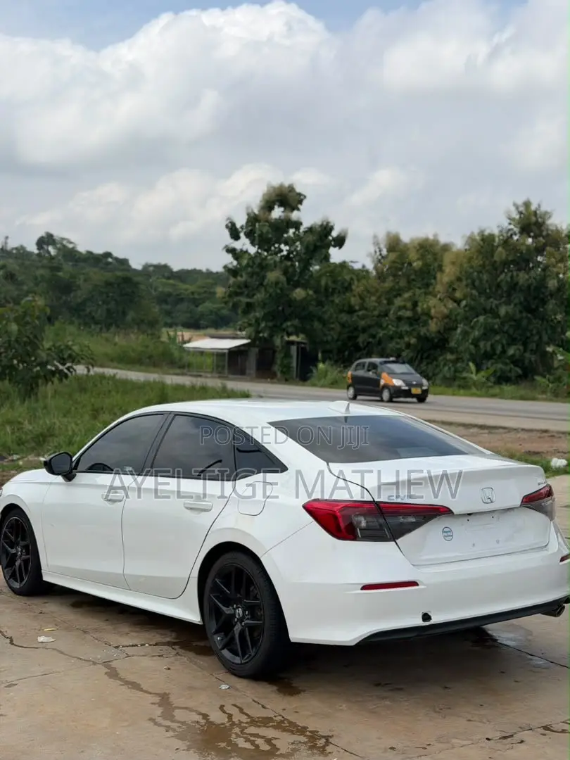 Honda Civic Sport CVT 2024 White