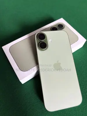 New Apple iPhone 17 256 GB Green