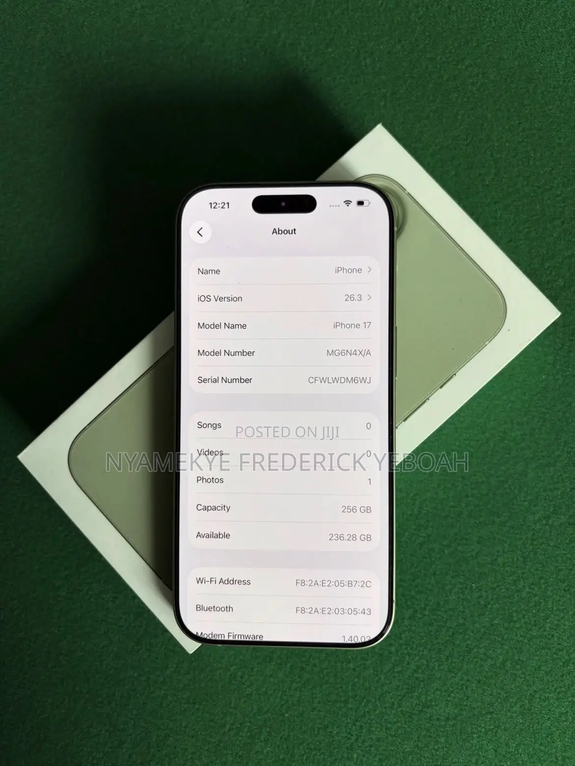 New Apple iPhone 17 256 GB Green