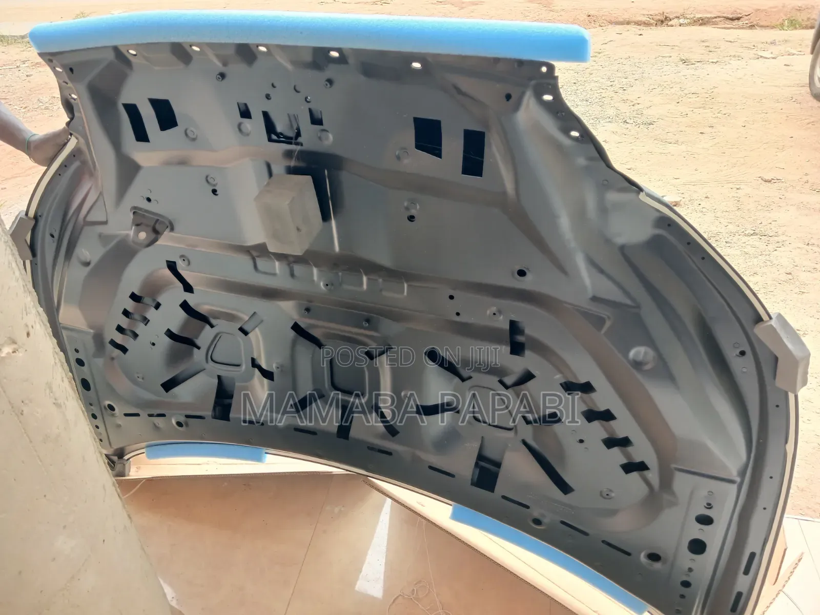 MTOutlander 2023-2025 Bonnet