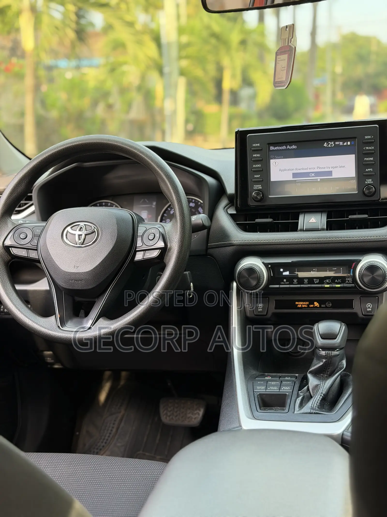 Toyota RAV4 LE AWD 2019 Red