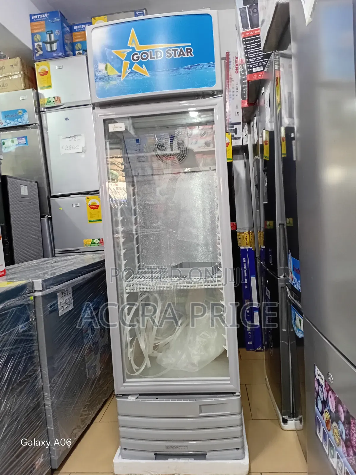 Keep Your Products Fresh With Gold Star GSSC-229L Display Fridge 229L