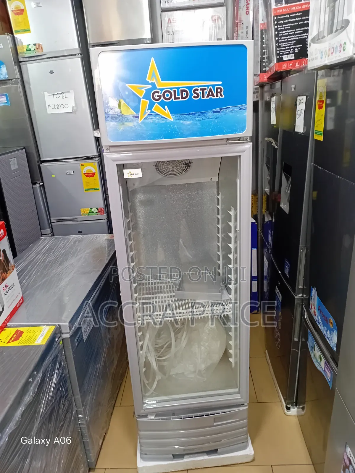Gold Star 229L Showcase Fridge – A Smart Investment for Your 229L