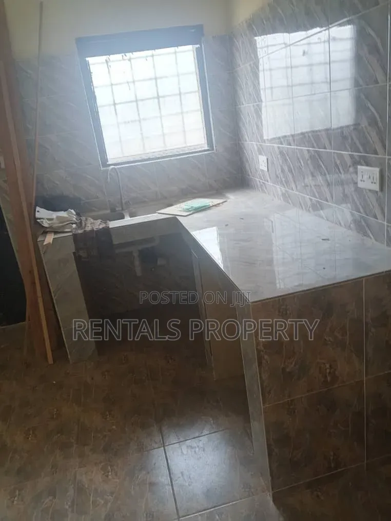 Furnished 1bdrm Block of Flats in Danfa for rent