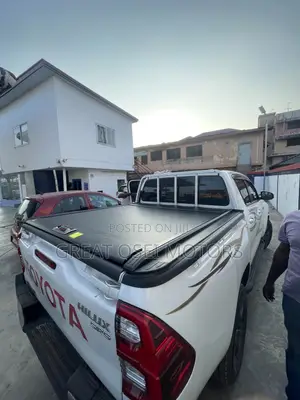 Bucket Cover for All Pick Up Trucks ( Retractable Type /Roller Type)