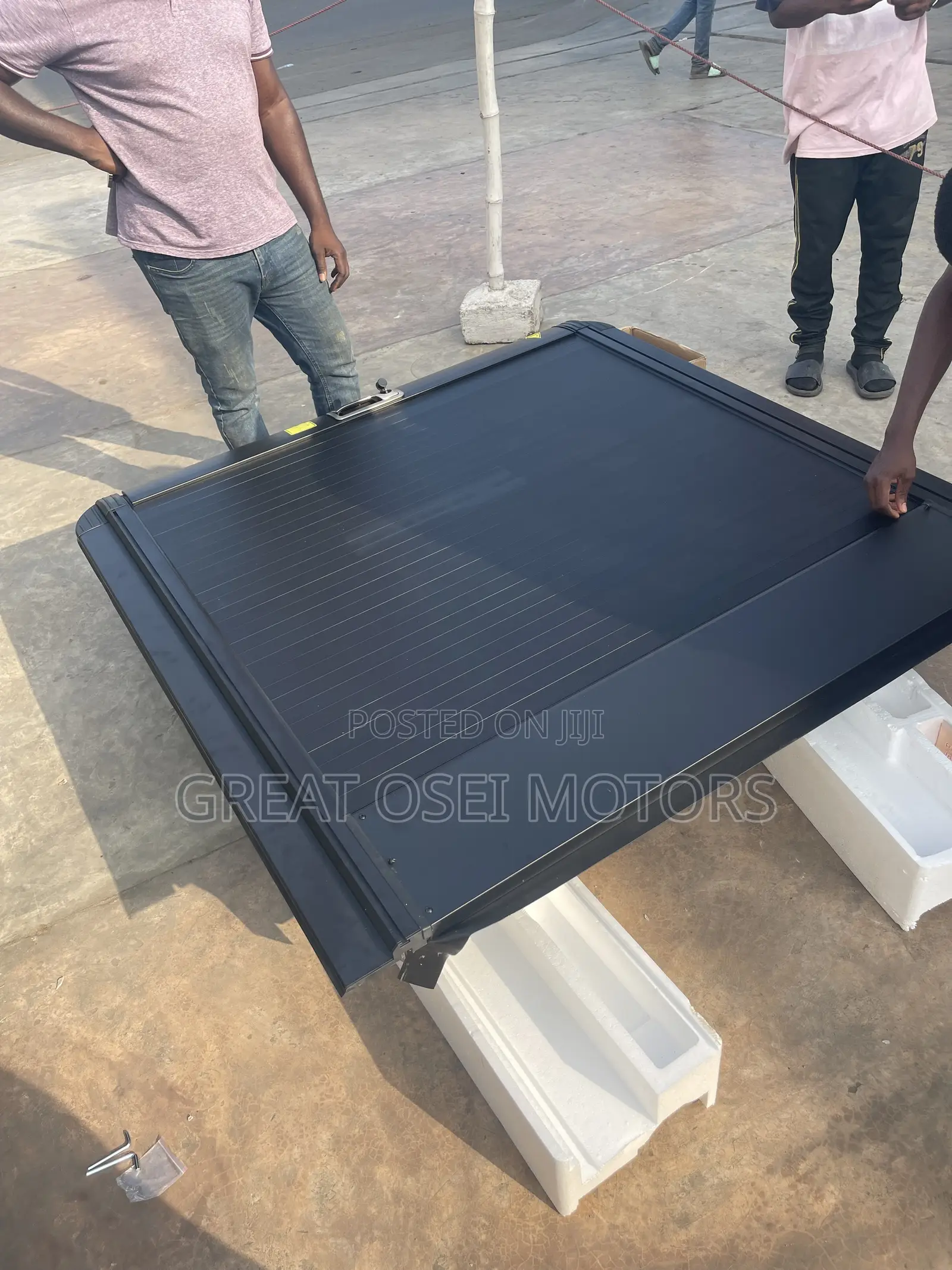 Bucket Cover for All Pick Up Trucks ( Retractable Type /Roller Type)