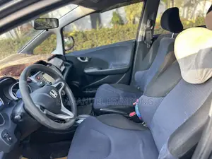 Honda Fit 5D Sport 2013 Gray