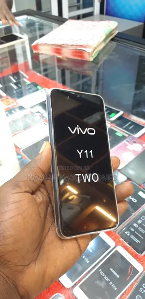 New Vivo Y11 32 GB Blue