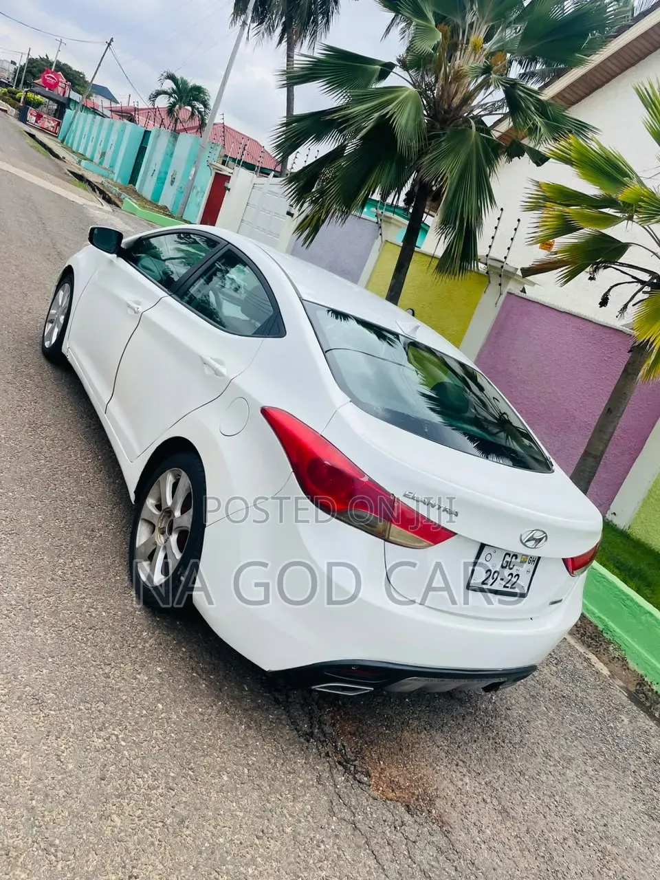 Hyundai Elantra Limited Sedan FWD (1.8L 4cyl 6A) 2013 White