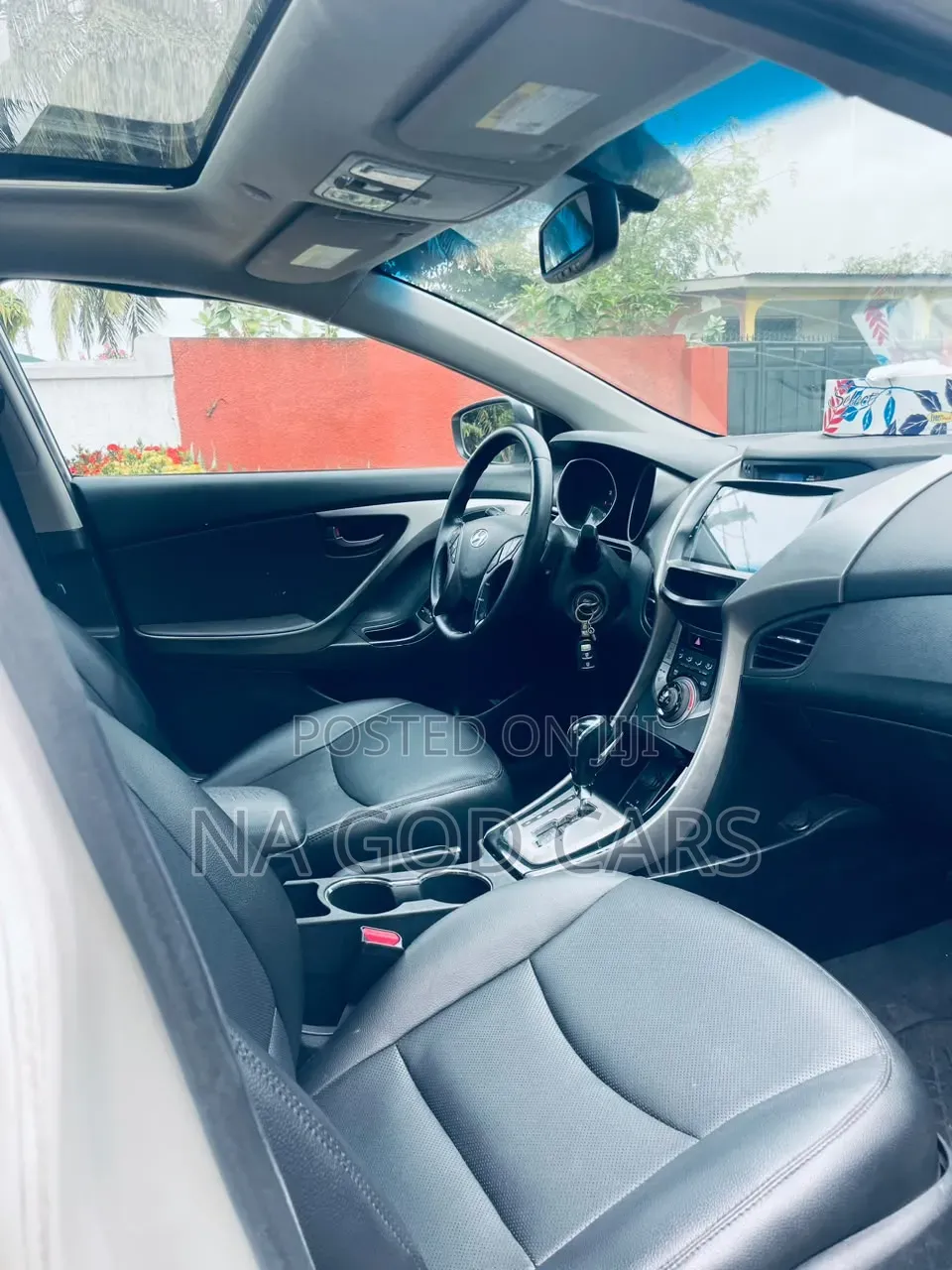 Hyundai Elantra Limited Sedan FWD (1.8L 4cyl 6A) 2013 White