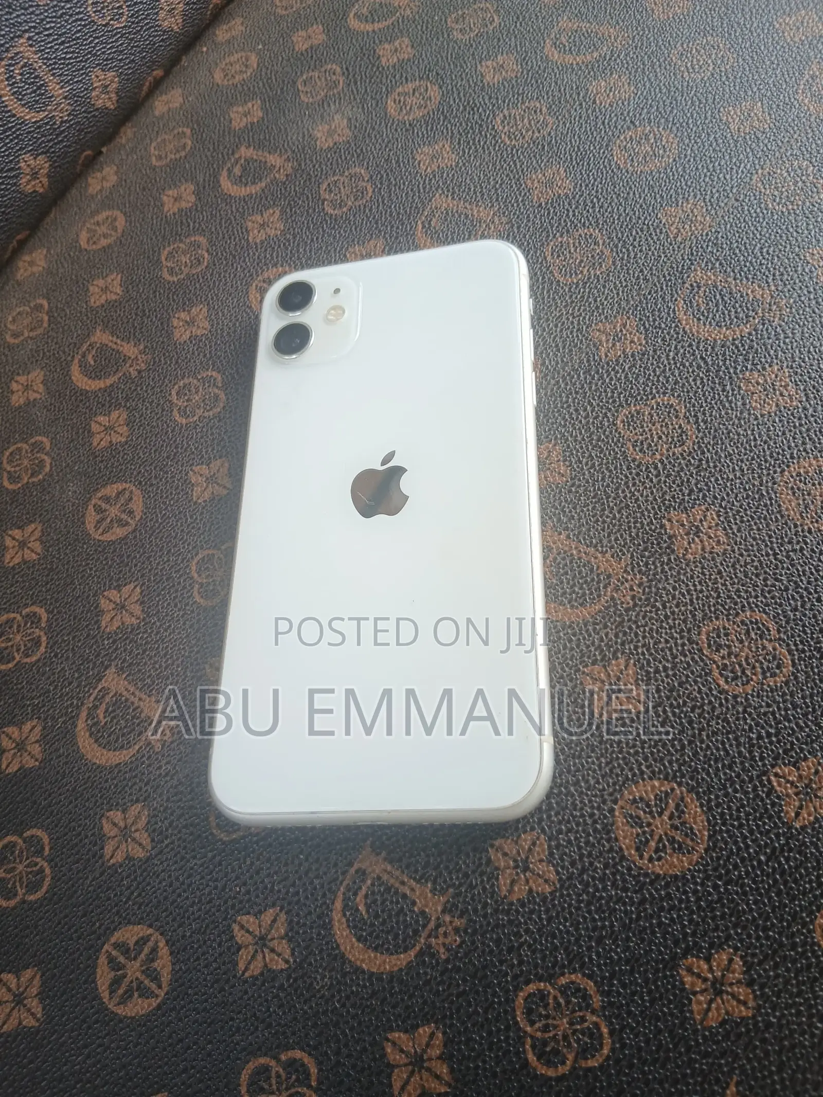 Apple iPhone 11 64 GB White