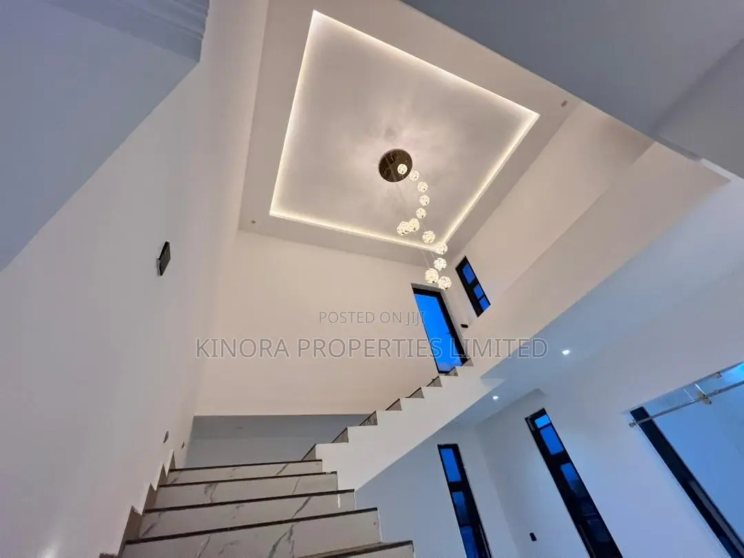 4bdrm Duplex in Anc Area, East Legon for sale