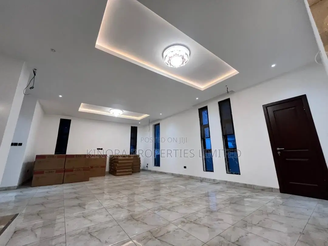 4bdrm Duplex in Anc Area, East Legon for sale