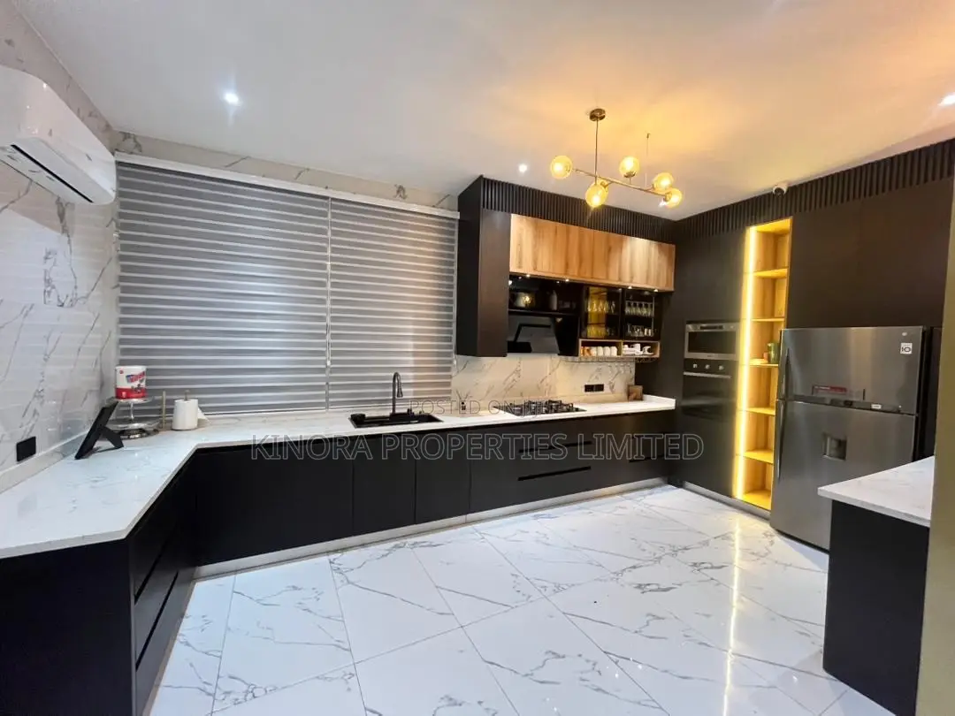 4bdrm Duplex in Anc Area, East Legon for sale