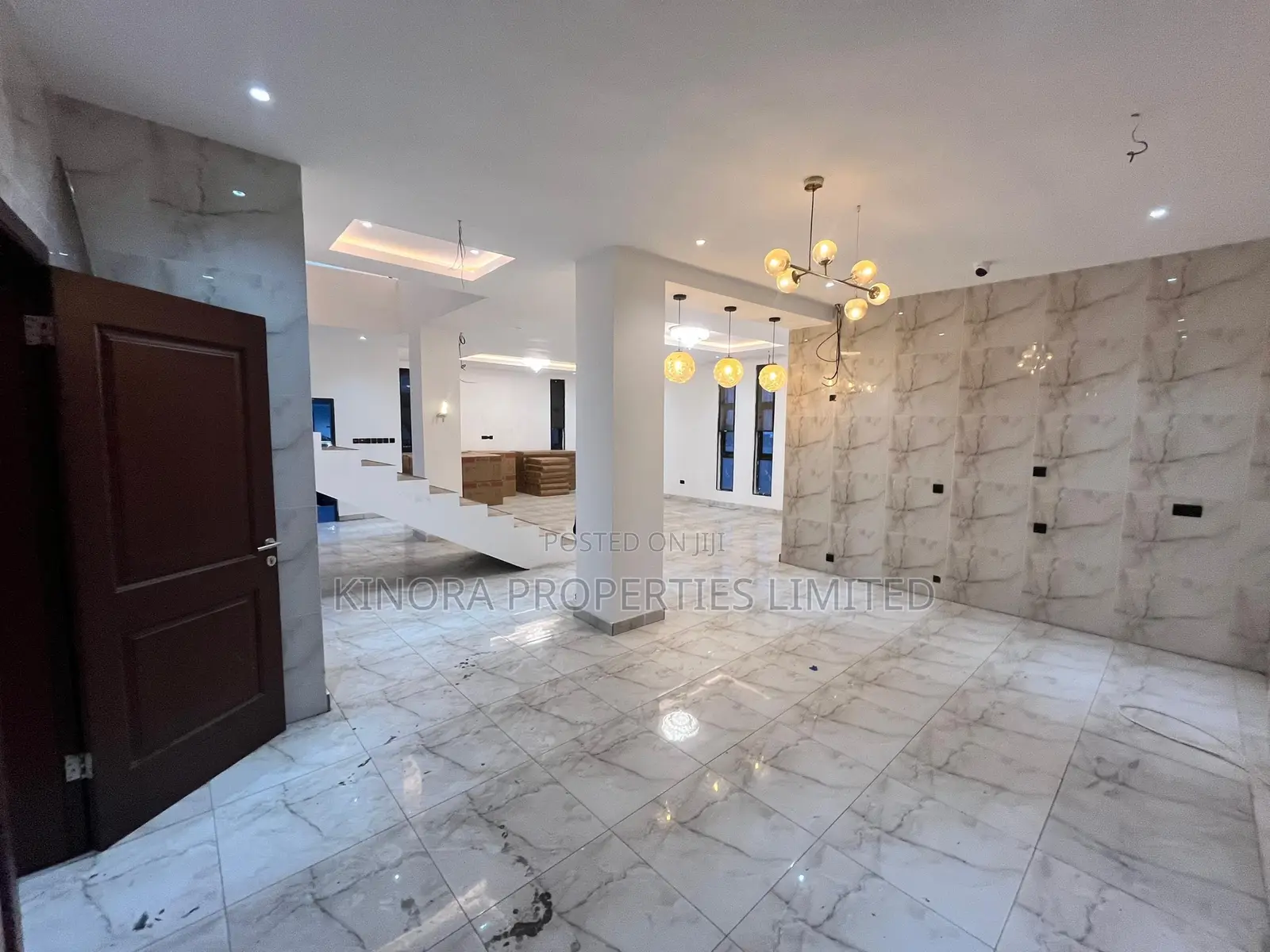 4bdrm Duplex in Anc Area, East Legon for sale