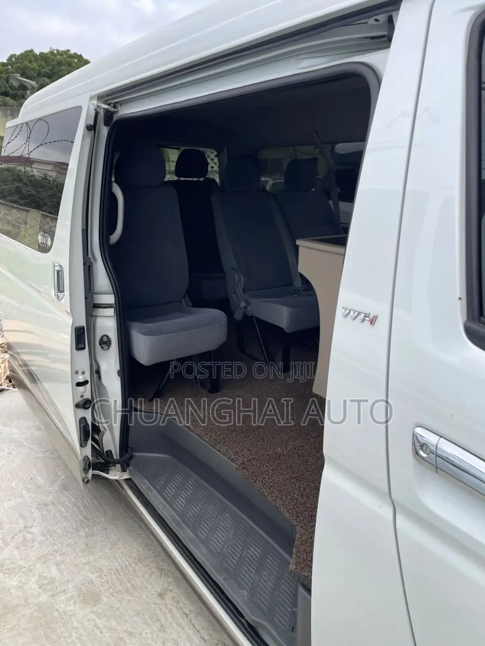 Toyota HiAce 2017