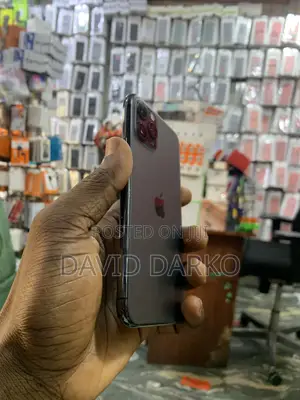 Apple iPhone 11 Pro 64 GB Gray