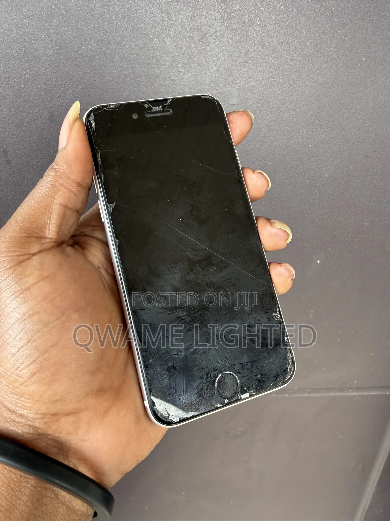 Apple iPhone SE (2020) 64 GB White