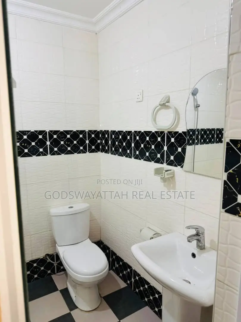 3bdrm House in East Legon, Adjiriganor for sale