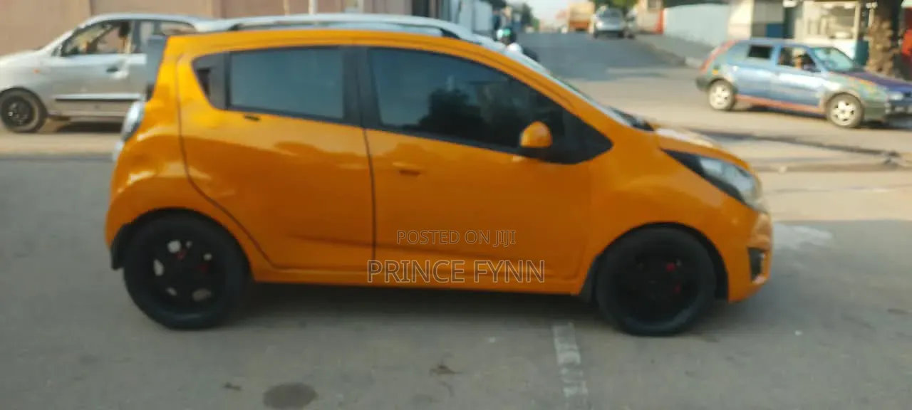 Chevrolet Spark 2012 Orange