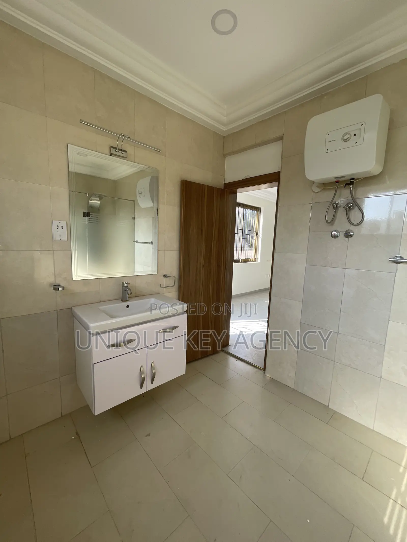 4bdrm House in Unique Key Agency, Abelemkpe for rent