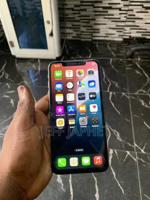 Apple iPhone XS Max 64 GB White