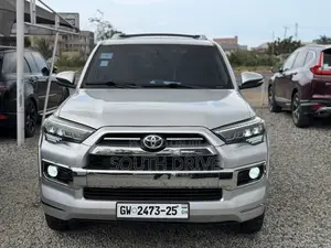 Toyota 4-Runner Limited 4x4 2019 Silver