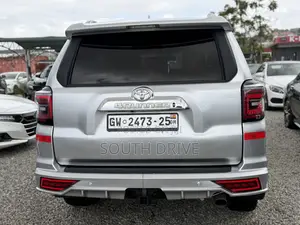 Toyota 4-Runner Limited 4x4 2019 Silver
