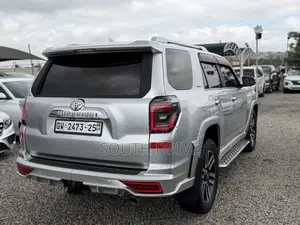 Toyota 4-Runner Limited 4x4 2019 Silver