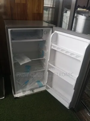 Flamino Refrigerator -Freezes Food Easy