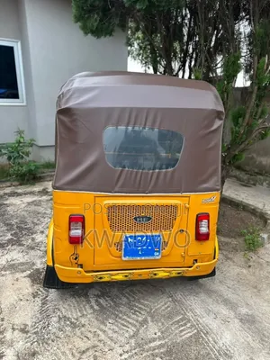 Bajaj RE 2026 Yellow