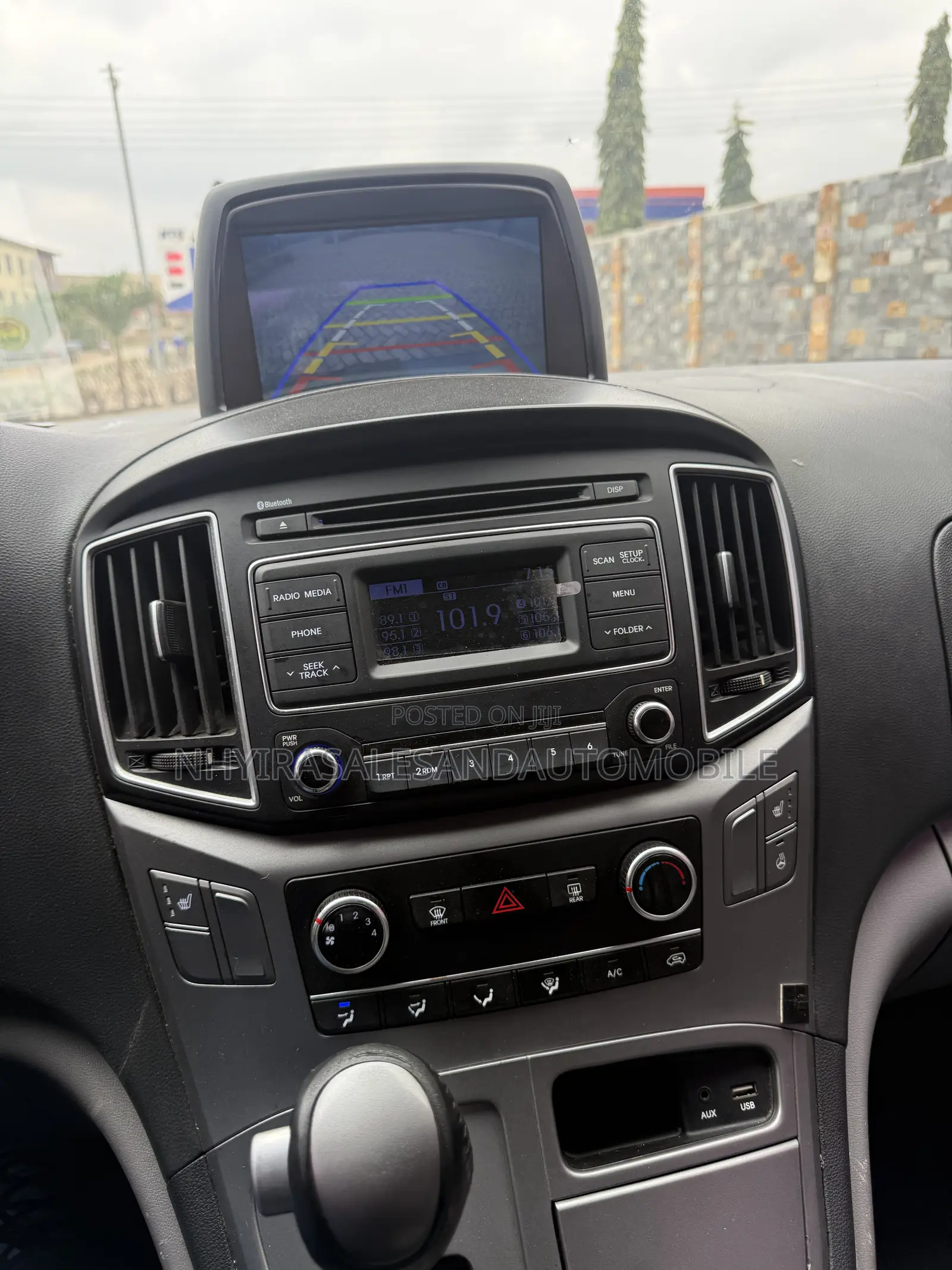 Hyundai H200 2016 Gray