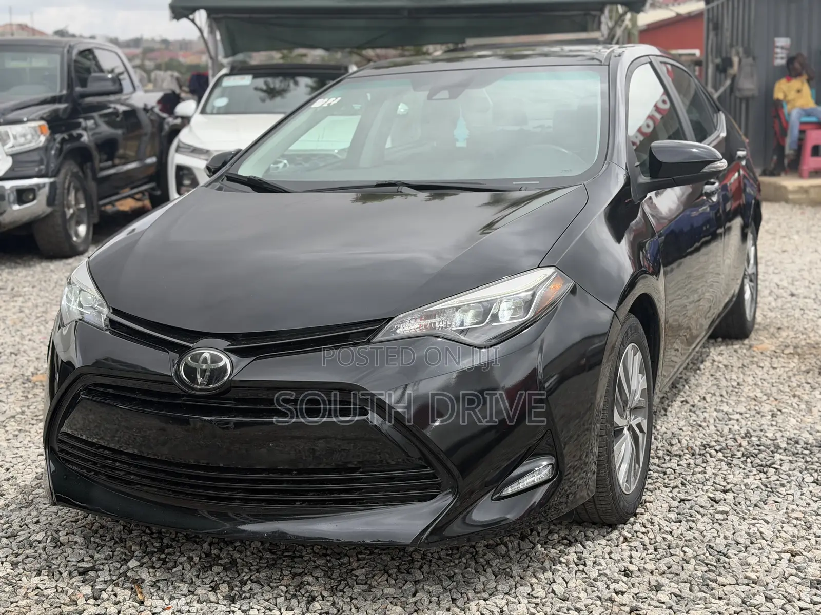 Toyota Corolla XLE (1.8L 4cyl 2A) 2018 Black