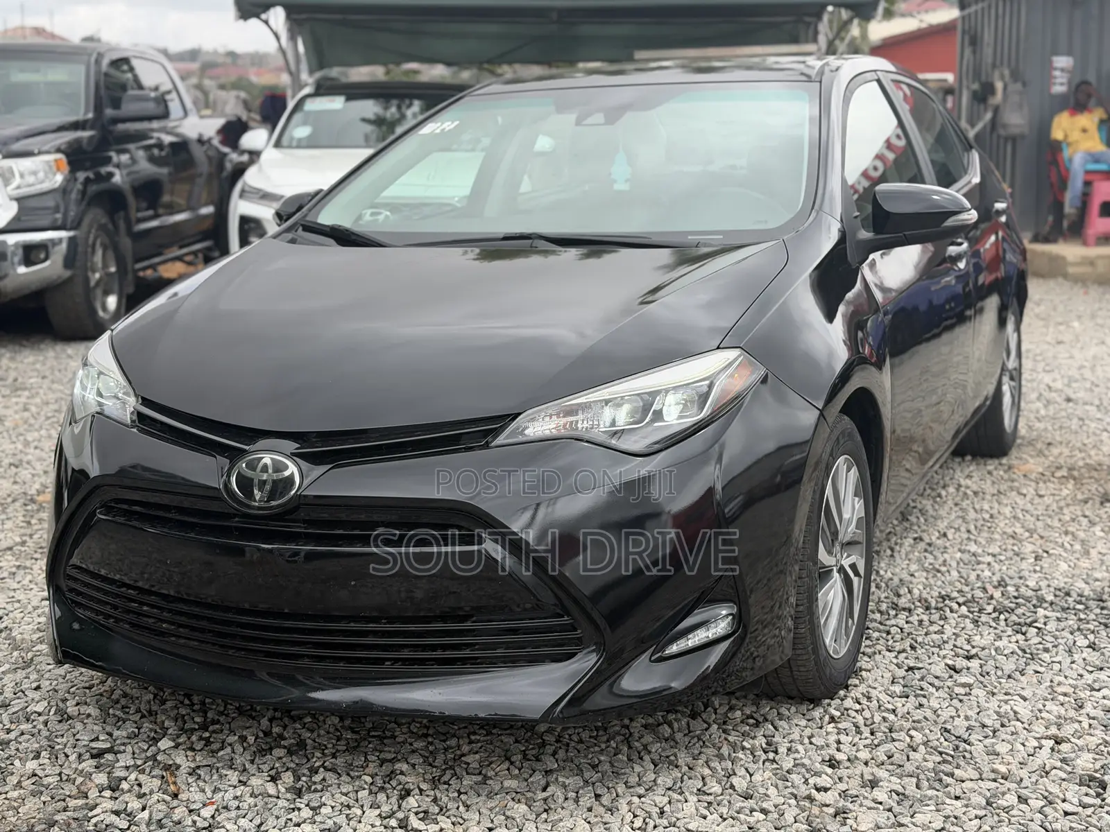 Toyota Corolla XLE (1.8L 4cyl 2A) 2018 Black