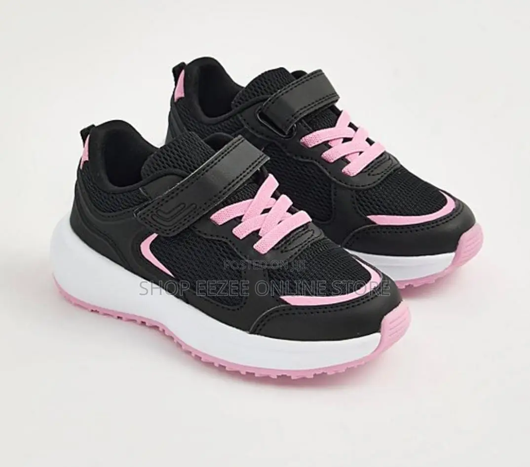 UK Girls Trainers / Girls Sports Trainers / PE Shoes