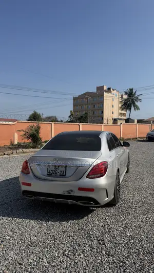 Mercedes-Benz C300 2016 Silver