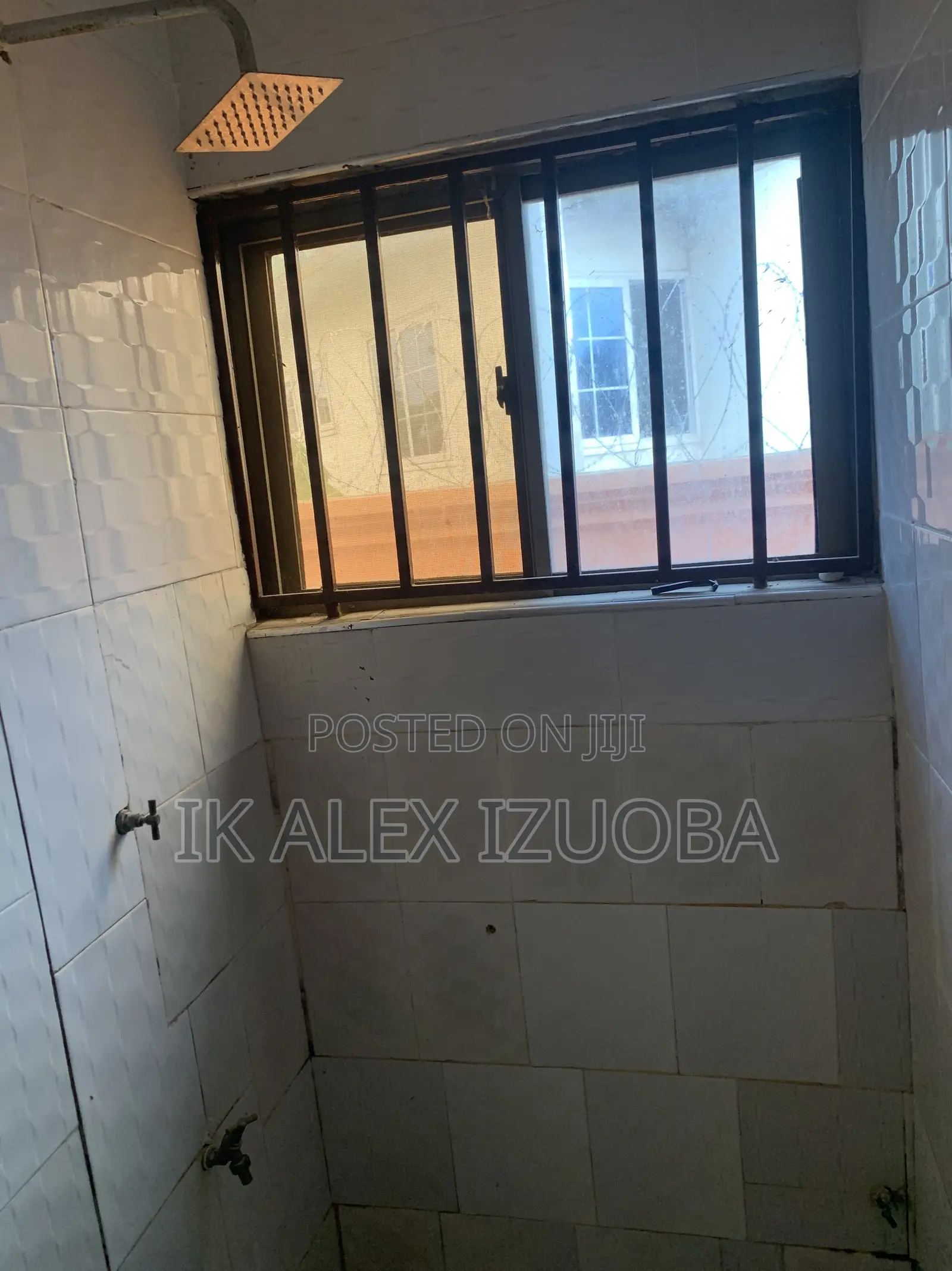 3bdrm House in Little Roses for rent