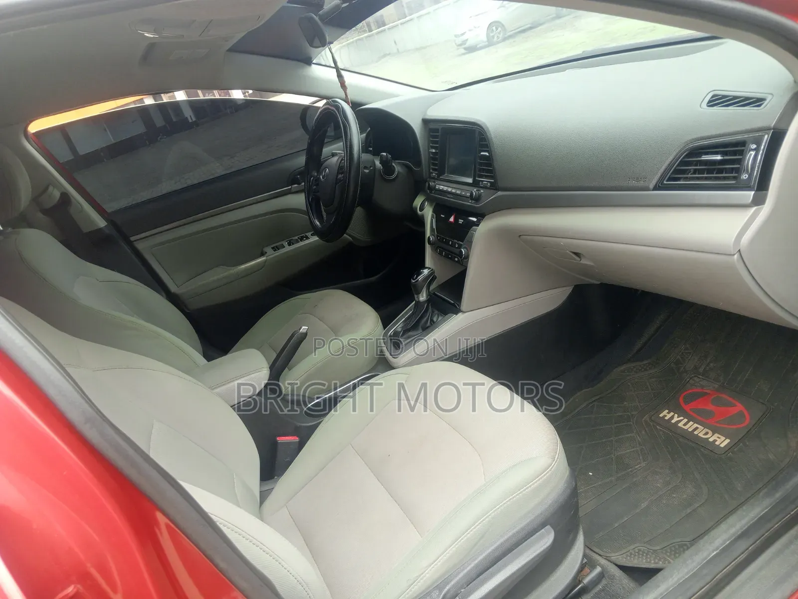 Hyundai Elantra ECO 2018 Red