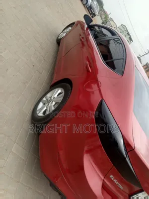 Hyundai Elantra ECO 2018 Red