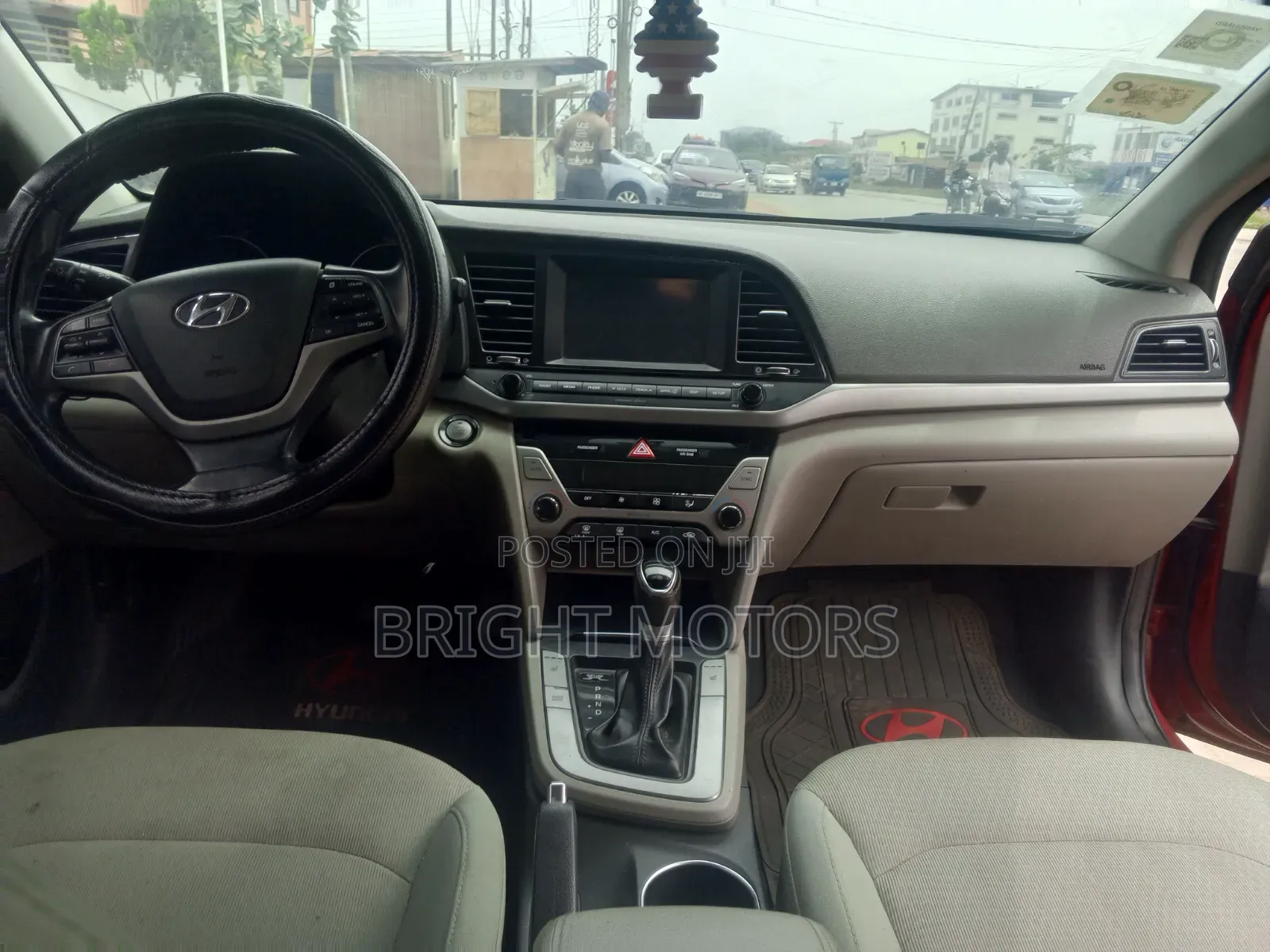 Hyundai Elantra ECO 2018 Red