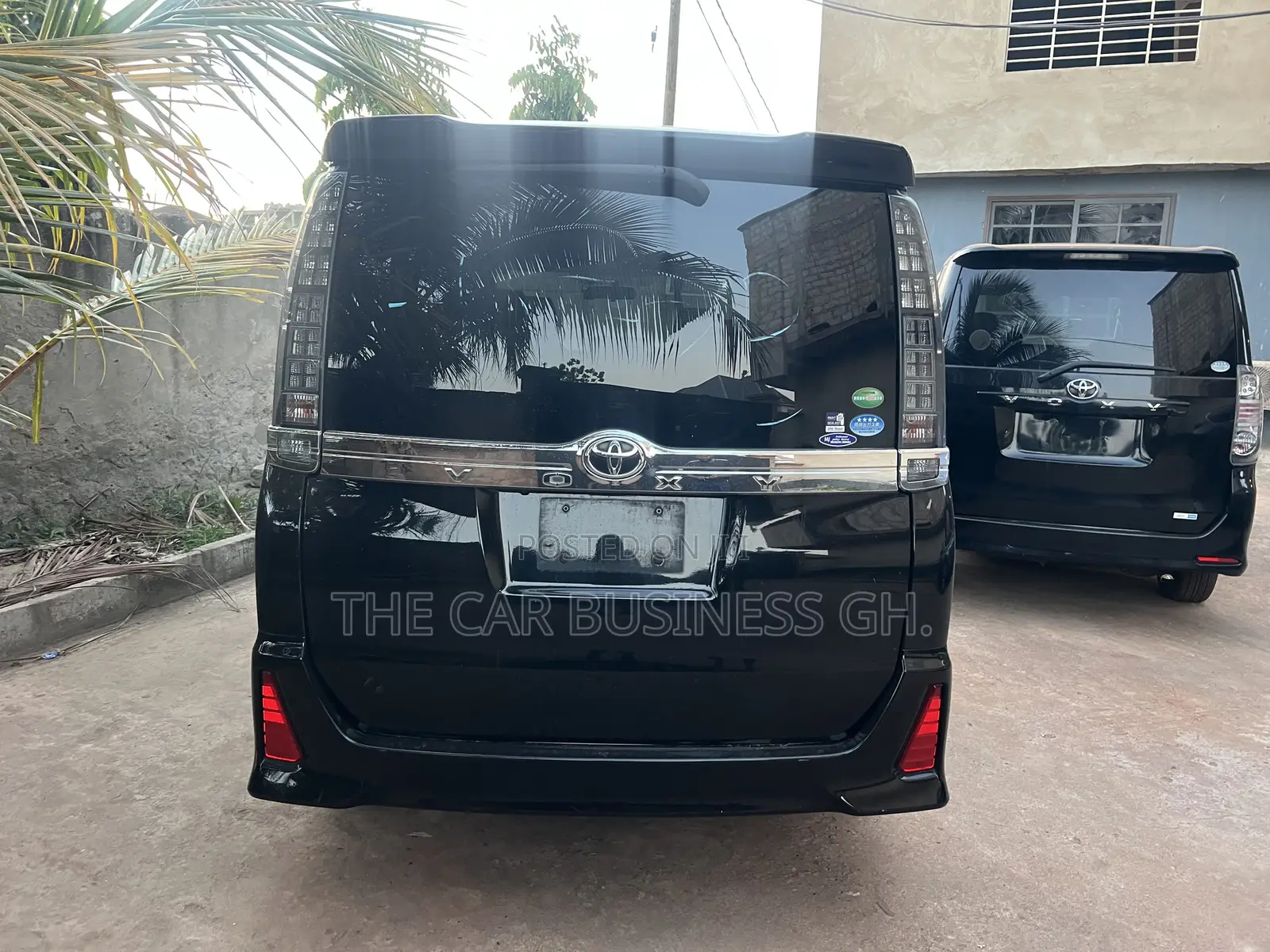 Toyota Voxy ZS Kirameki 2WD 8-Seater 2015 Black