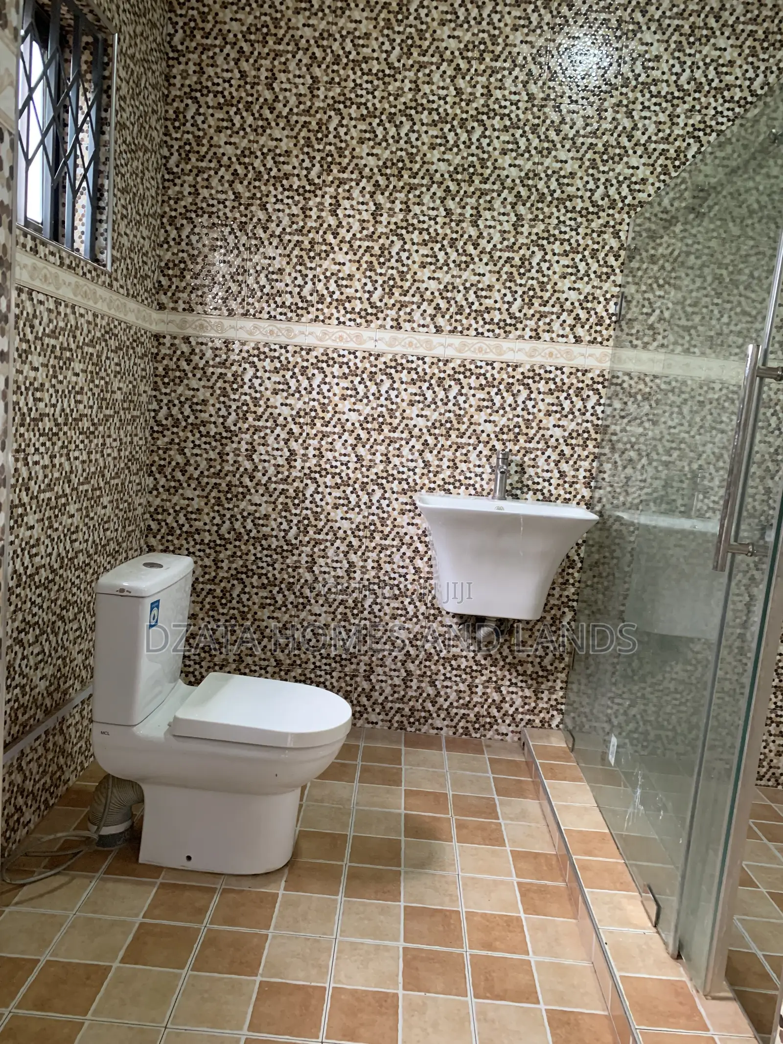 2bdrm Apartment in Zenith Bank, Spintex for rent