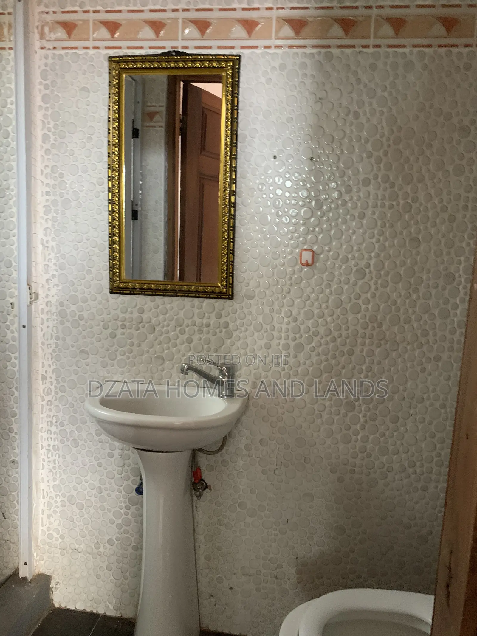 2bdrm Apartment in Zenith Bank, Spintex for rent